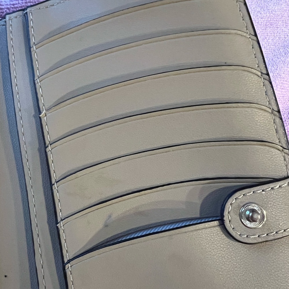 Kate Spade Tan and Cream Leather Wallet - Picture 5 of 6